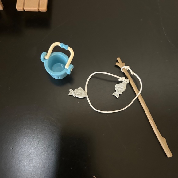 Calico Critters Sylvania Family Picnic Set - Picture 6 of 8